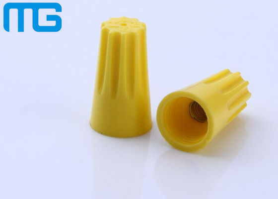 Cina Kawat Konektor Bersama Dengan Lengan PVC, Sekrup SP4 Kuning Pada Kawat Kawat Konektor Berinsulasi pemasok